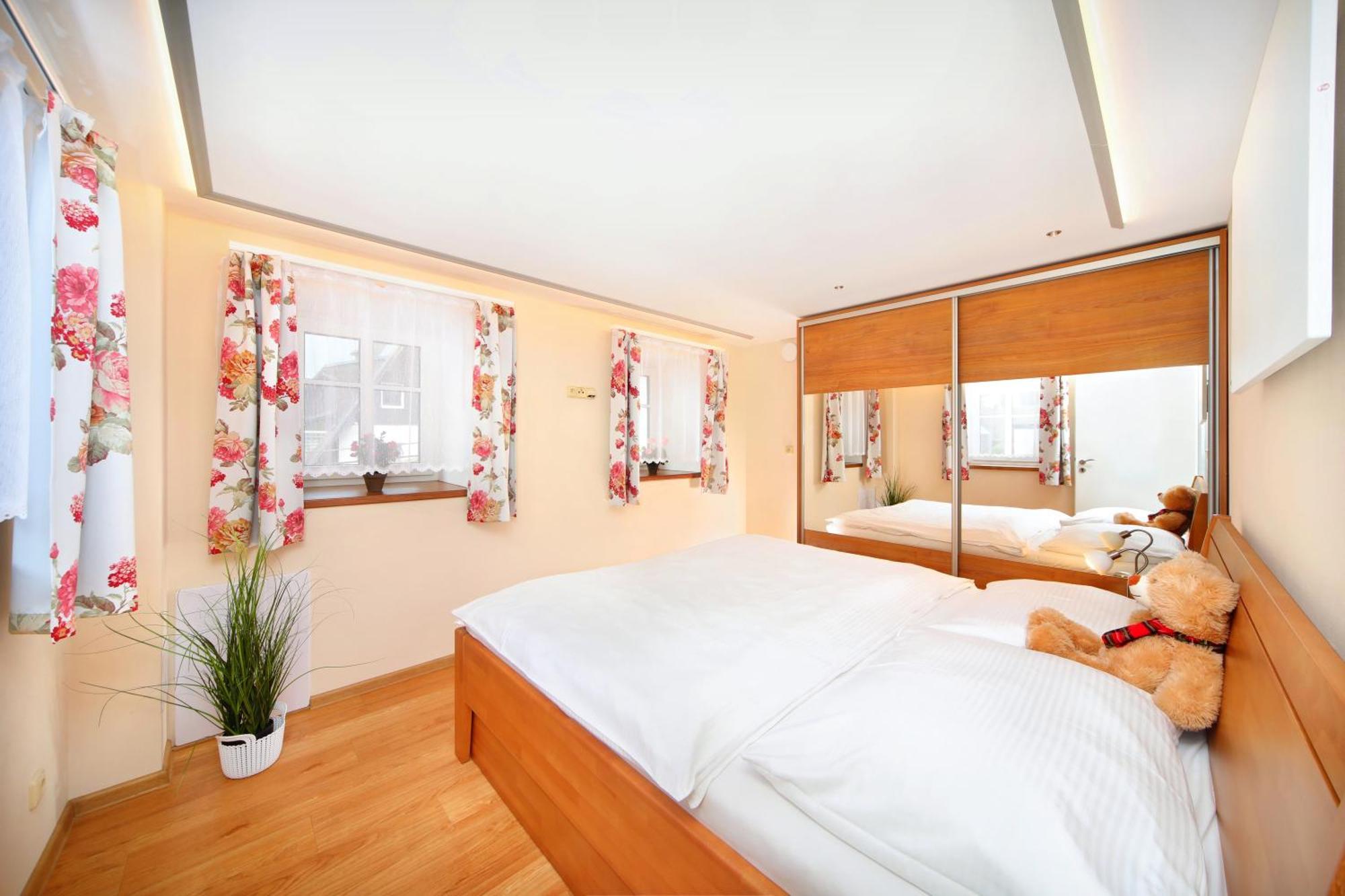 Apartmany Mlyn Рокитніце-над-Їзероу Екстер'єр фото